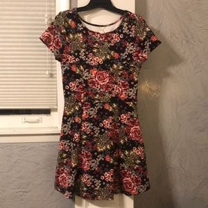 Short causal/cocktail dress